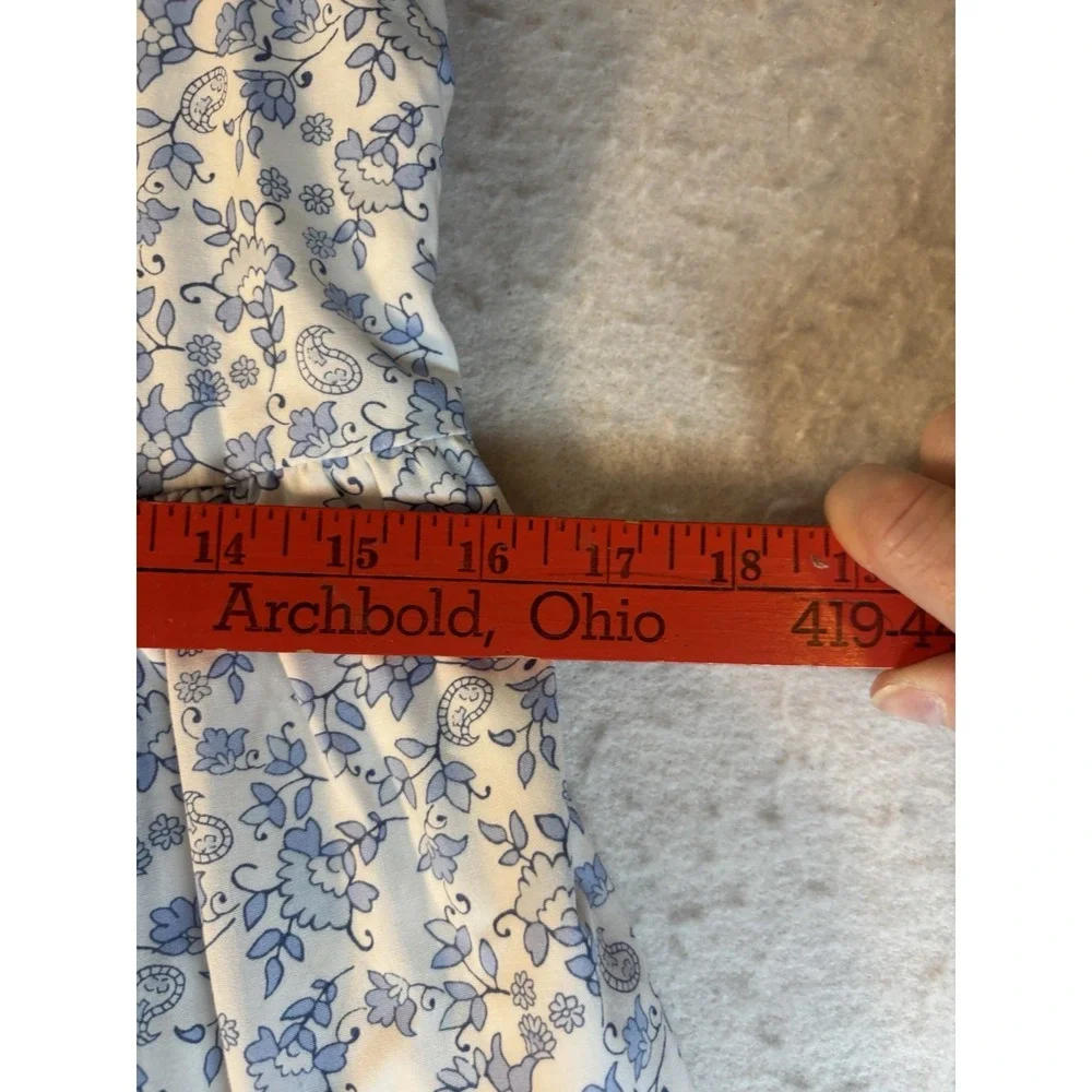 Abercrombie & Fitch flattering sure